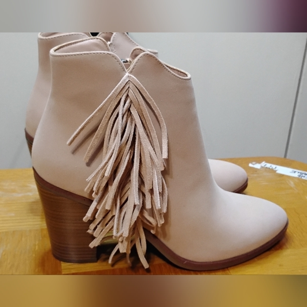 MIA Light Pink Ankle Booties - Picture 3 of 14